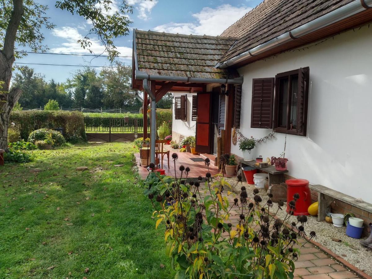 Harmat Porta Villa Galambok Exterior photo